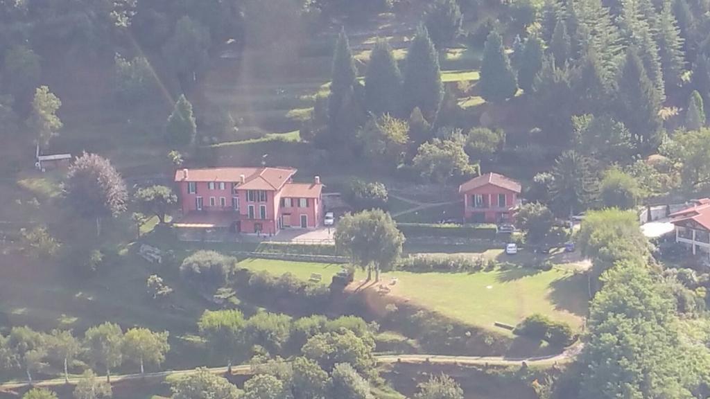 לאבנו-מומבלו Locanda Pozzetto מראה חיצוני תמונה